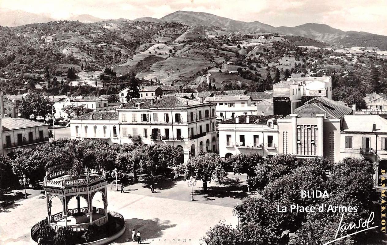 Blida - Place d'Armes.jpg